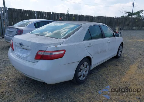 2009 Toyota Camry Le z USA, uszkodzony, nr VIN 4T4BE46K99R073272
